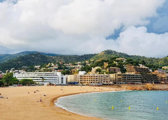 Ancora Frontbeach Luxury Apartment